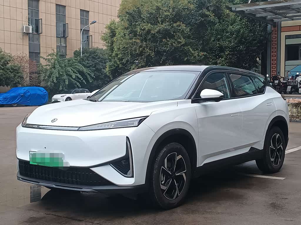 Dongfeng L7