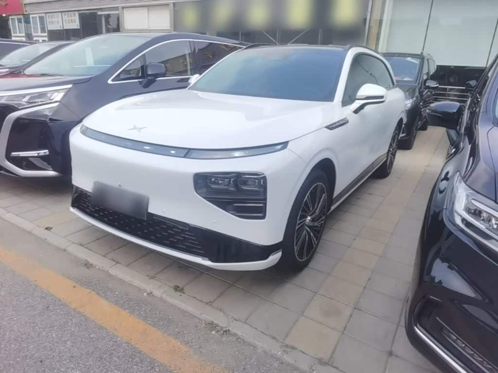Xpeng G9