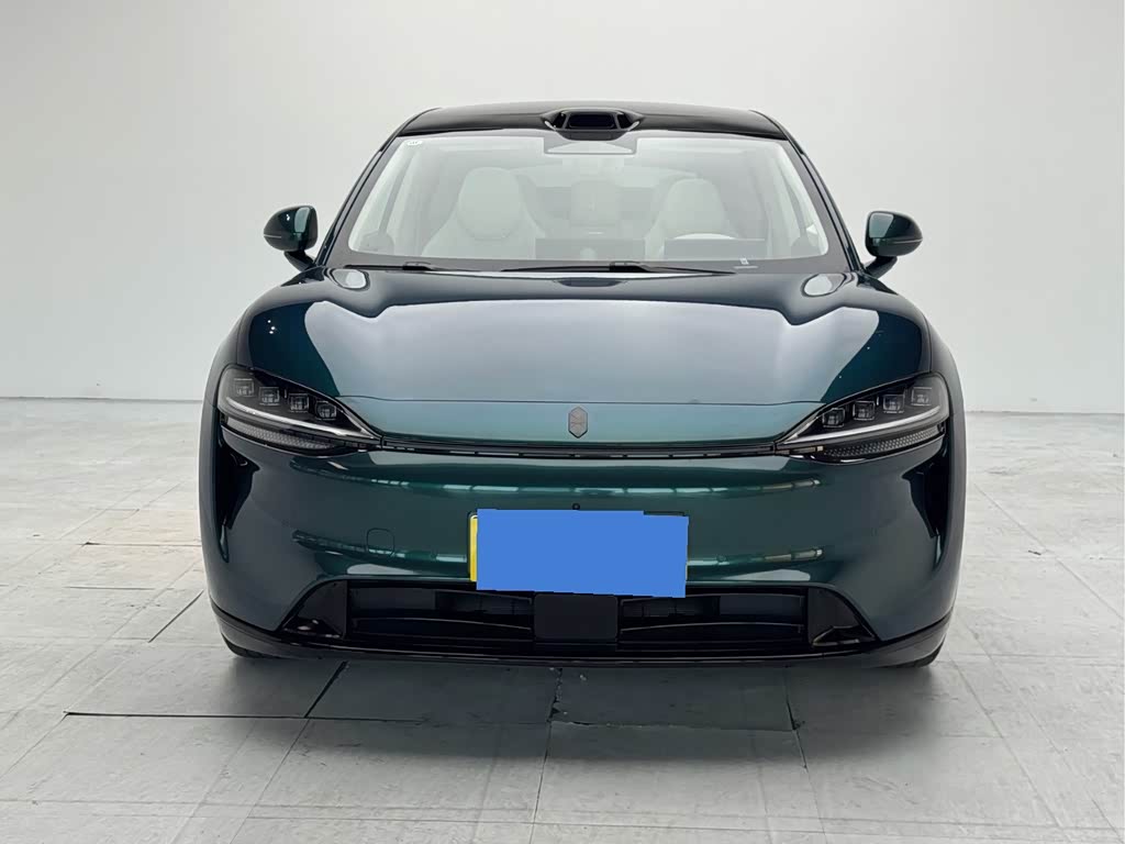 Luxeed R7