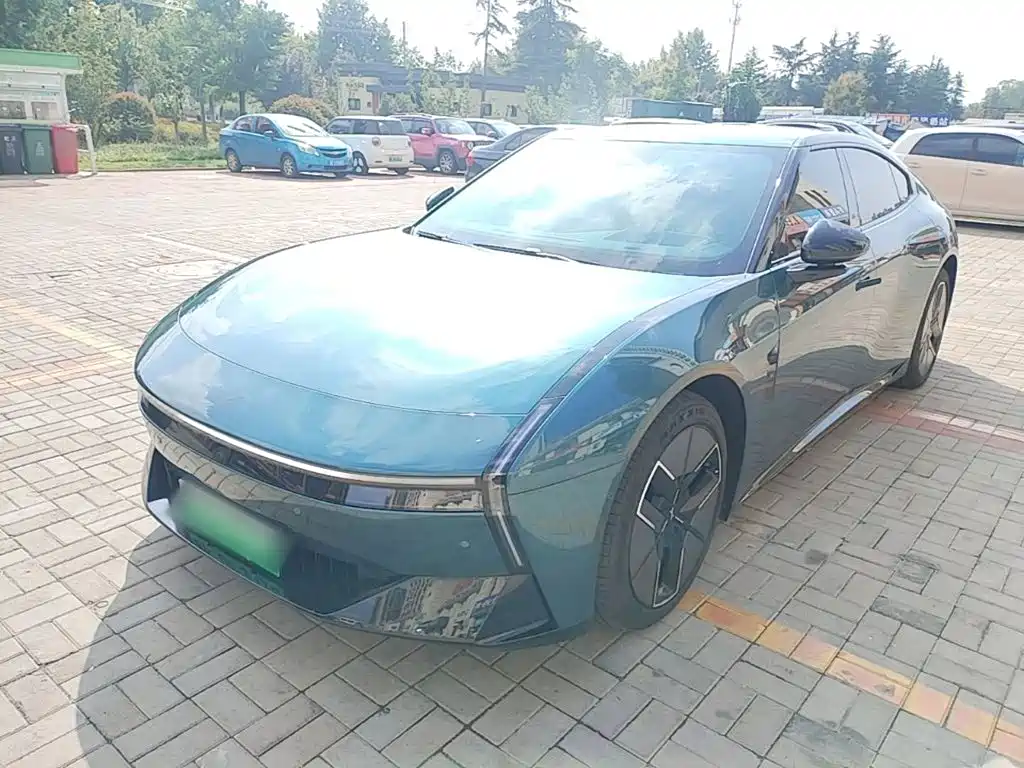 Xpeng P7