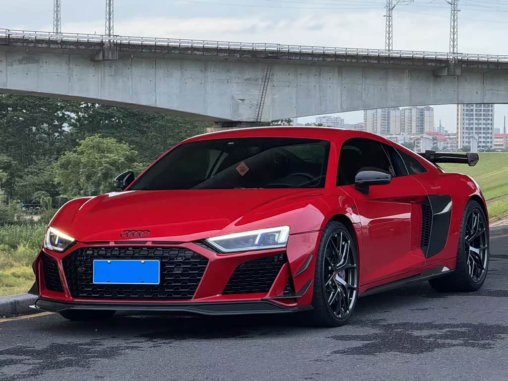 Audi R8