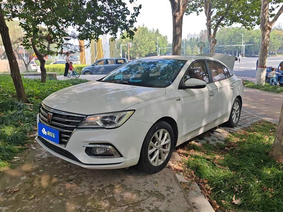 Roewe i5
