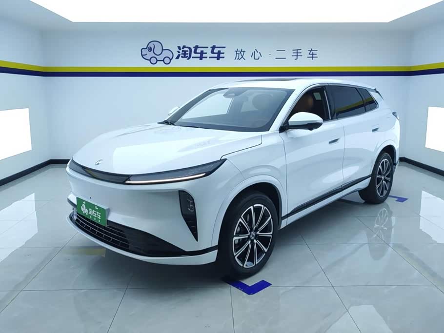 Dongfeng L8