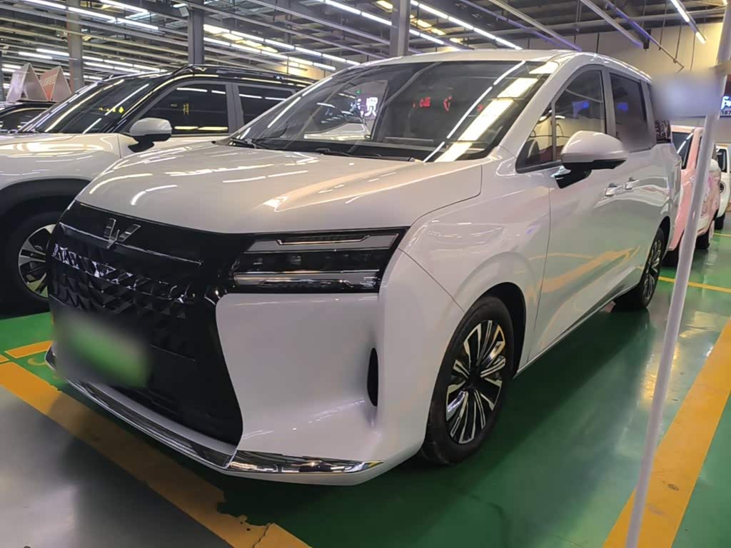 Wuling 730
