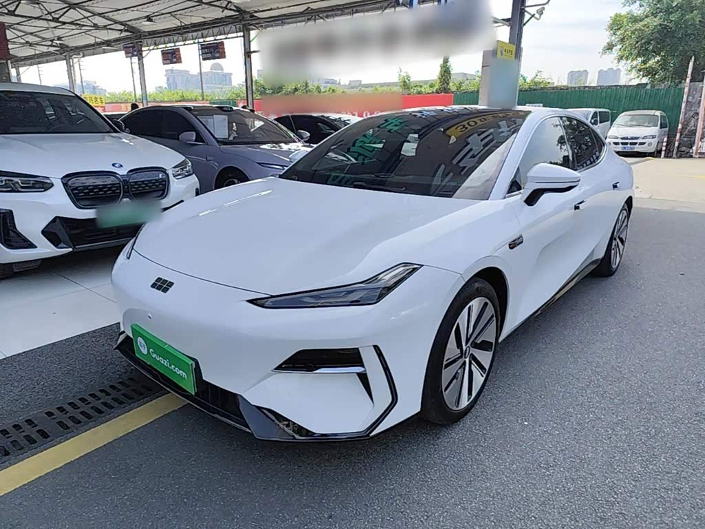 Geely Galaxy Galaxy E8