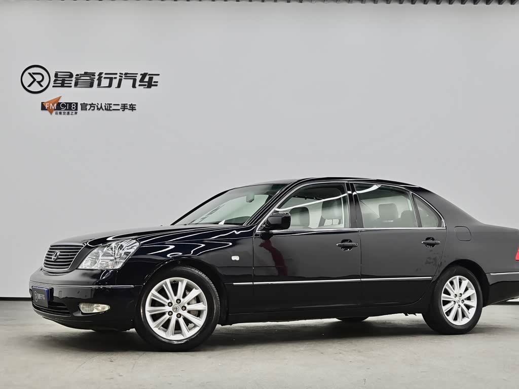 Lexus LS
