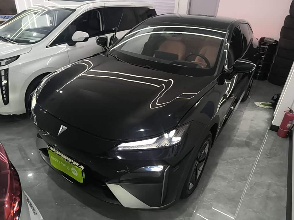 Deepal SL S07