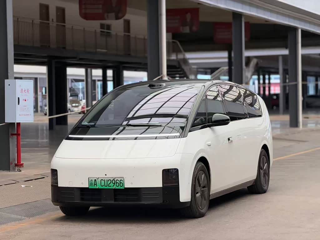 Li Auto MEGA