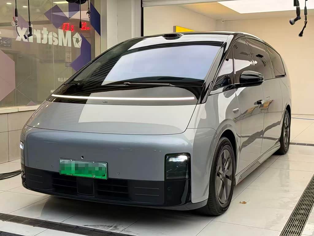 Li Auto MEGA
