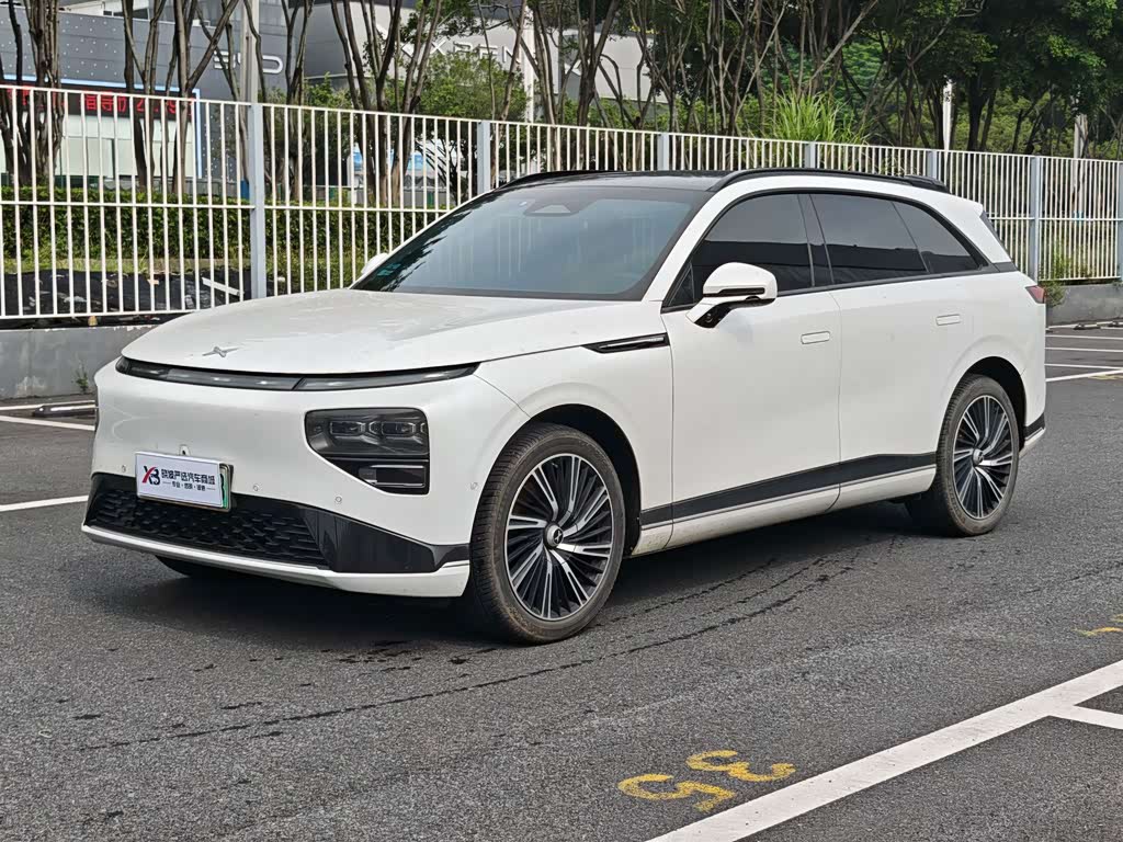 Xpeng G9