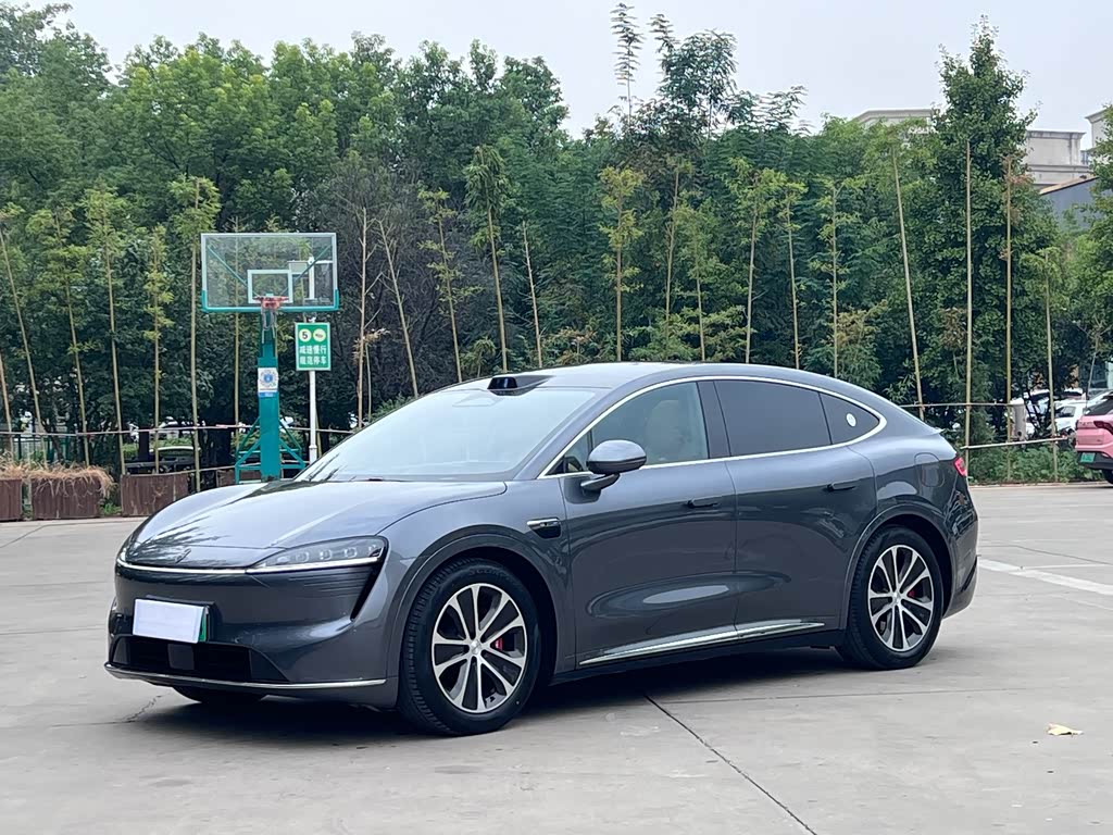 Luxeed R7