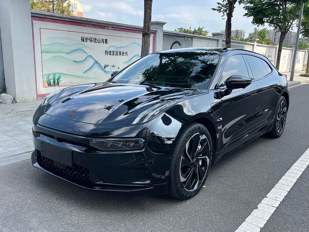 Zeekr 001