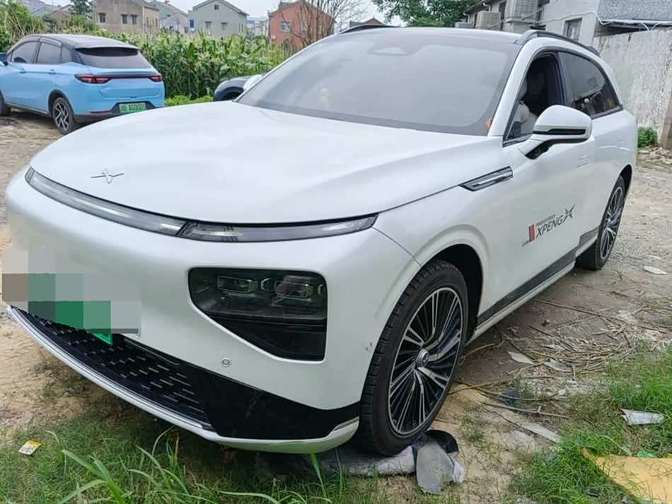 Xpeng G9