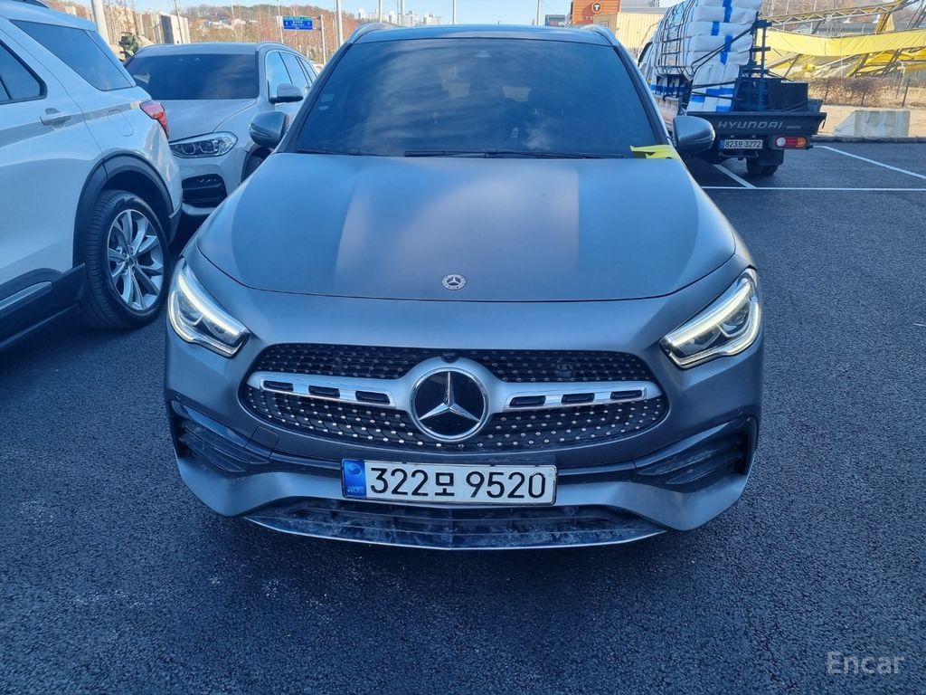 Mercedes-Benz GLA-Class H247