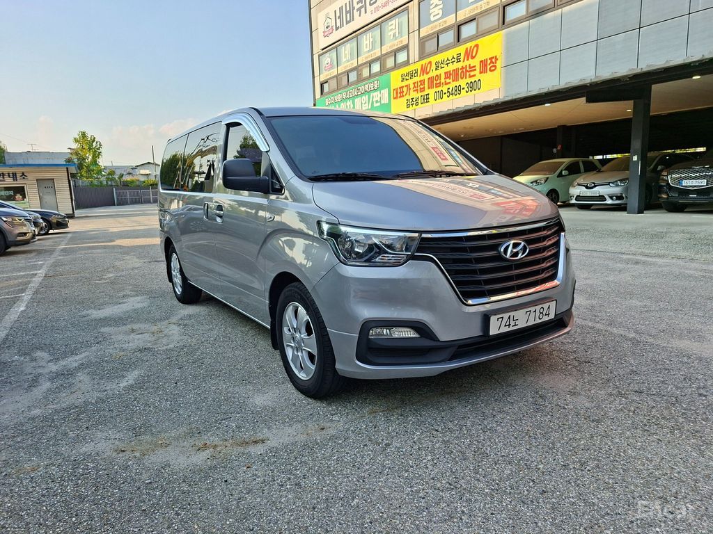 Hyundai Starex