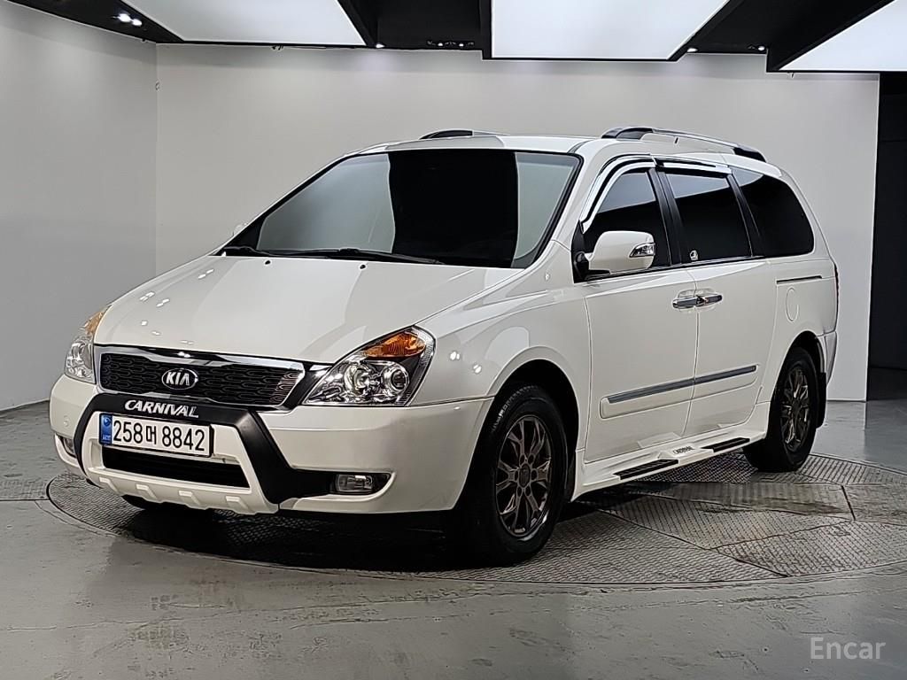 Kia Carnival R