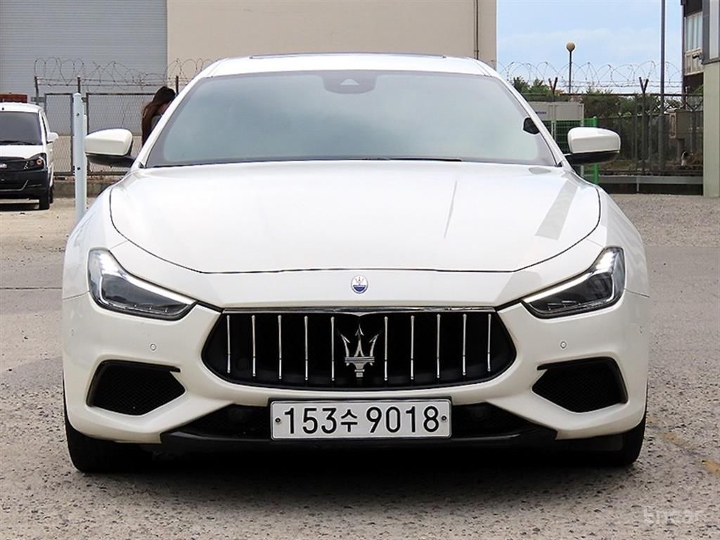 Maserati Ghibli