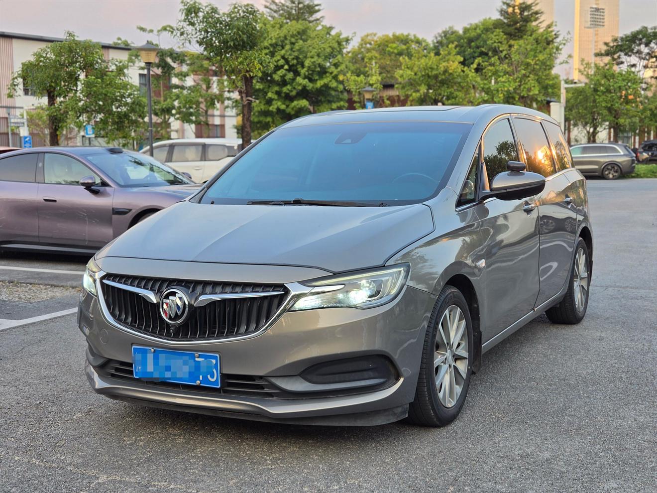 Buick GL6