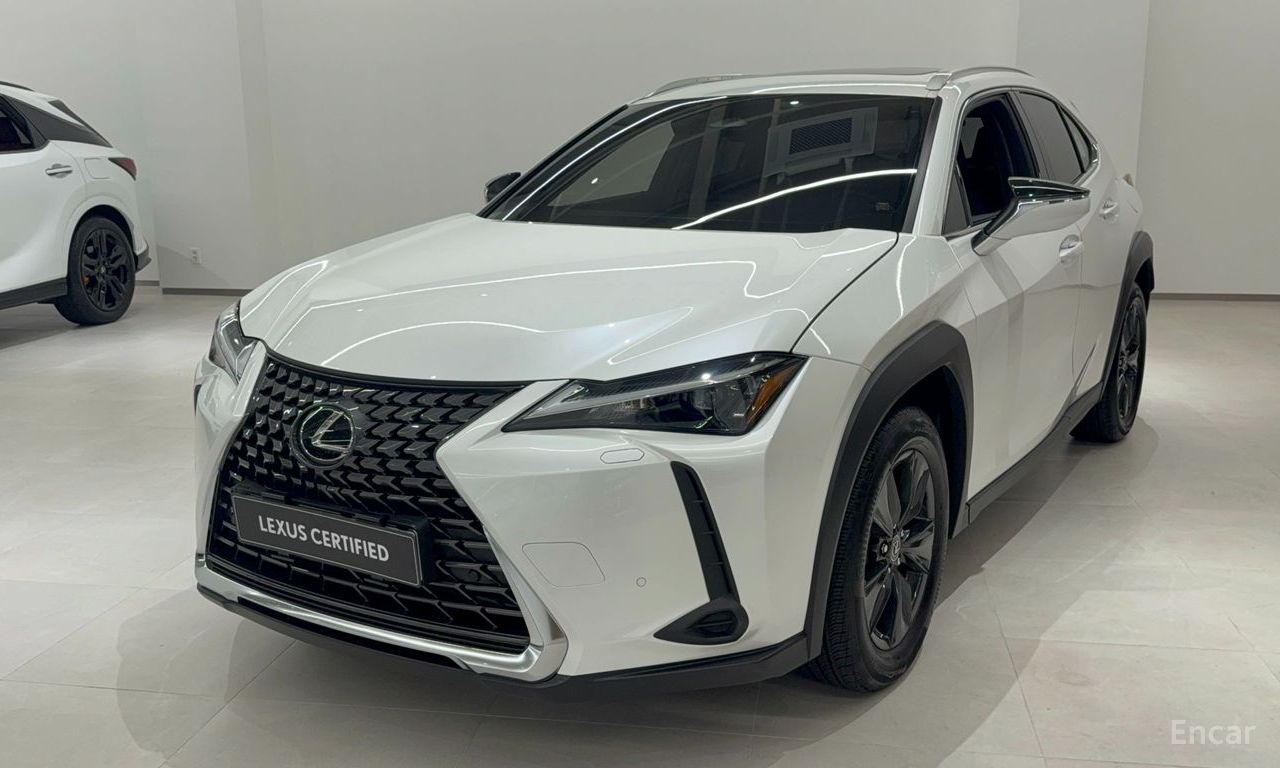 Lexus UX