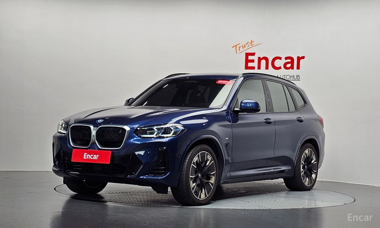 BMW iX3