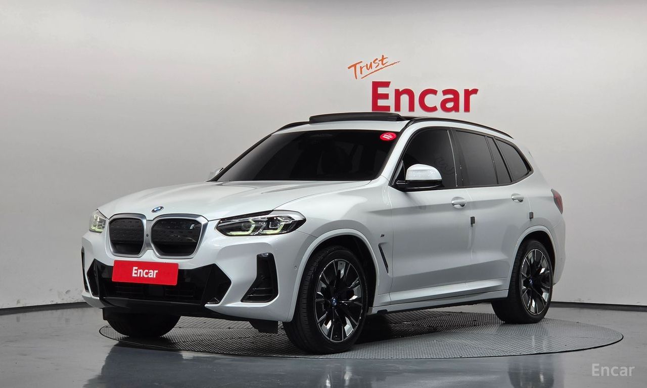 BMW iX3