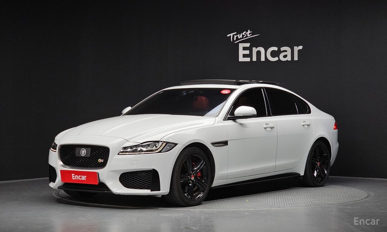 Jaguar XF