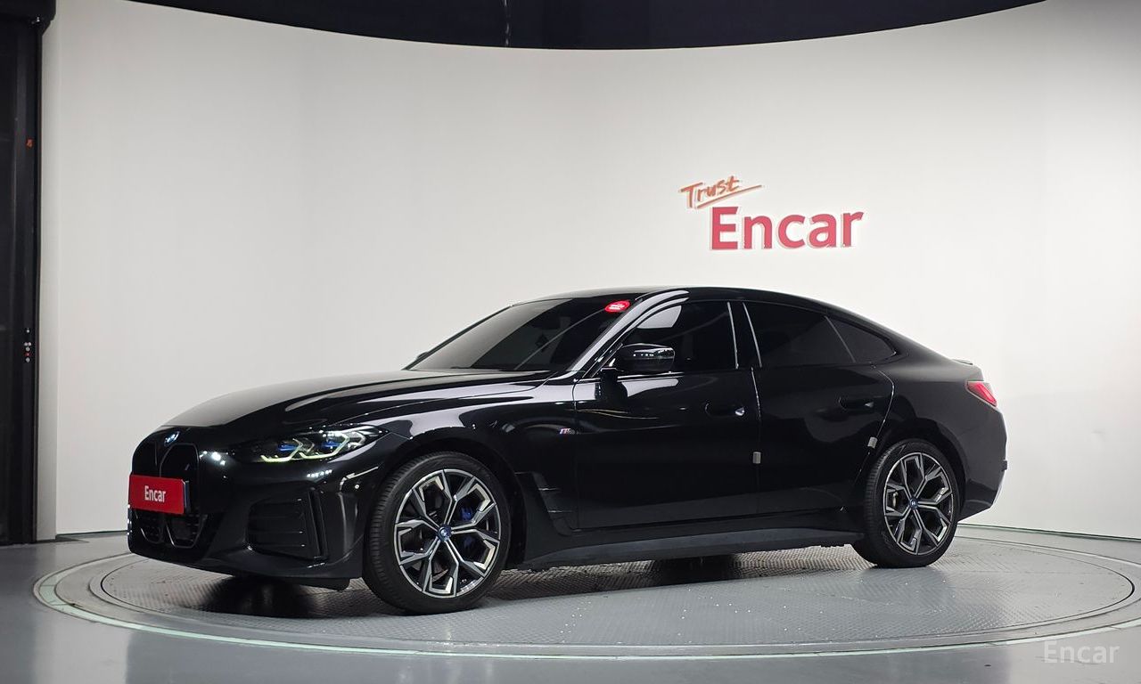 BMW i4