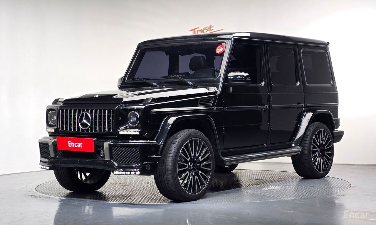 Mercedes-Benz G-Class W463