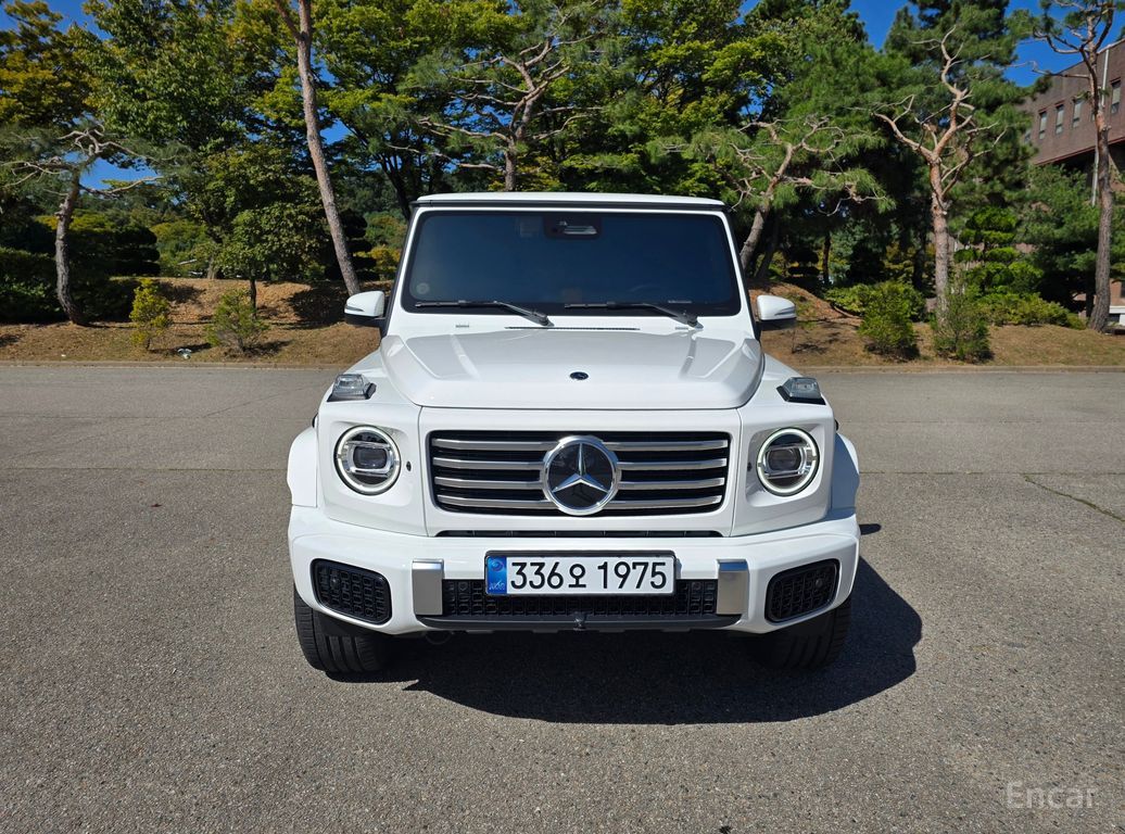Mercedes-Benz G-Class W465