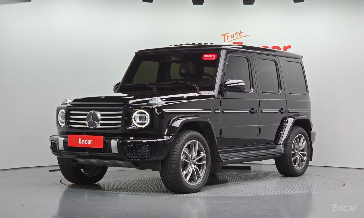 Mercedes-Benz G-Class W465