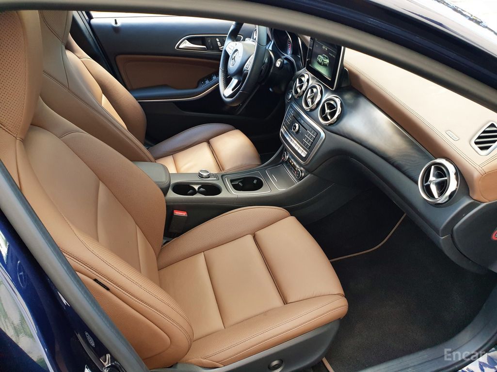Mercedes-Benz GLA-Class X156