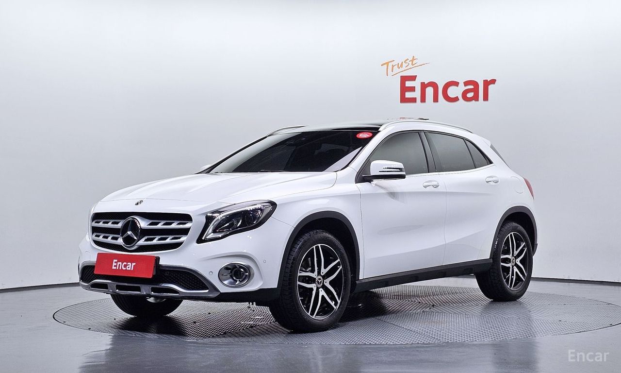 Mercedes-Benz GLA-Class X156