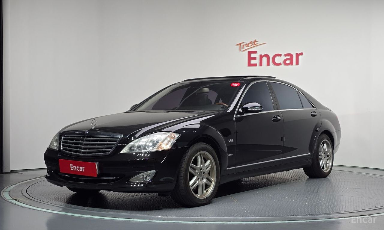 Mercedes-Benz S-Class W221