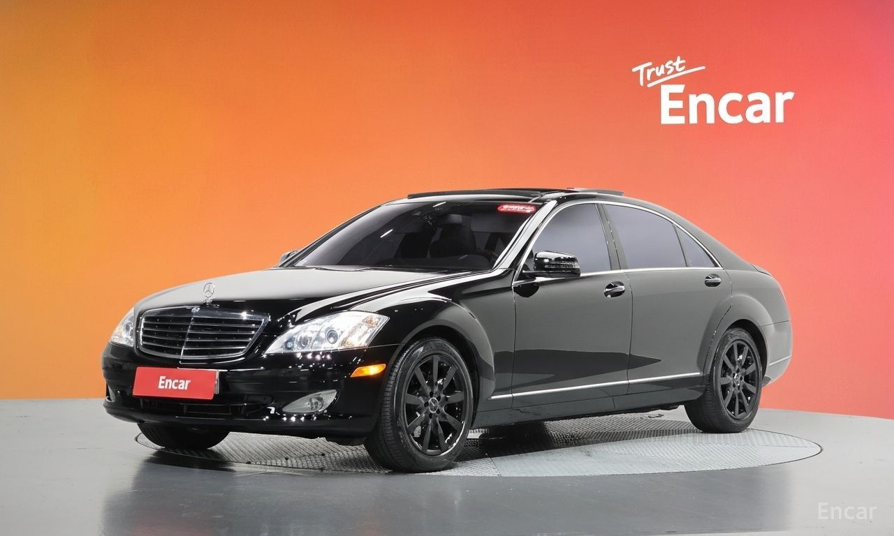 Mercedes-Benz S-Class W221