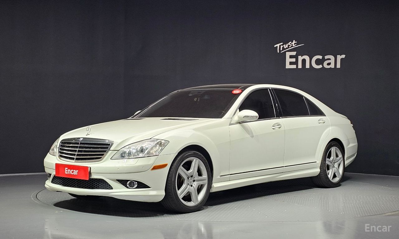 Mercedes-Benz S-Class W221