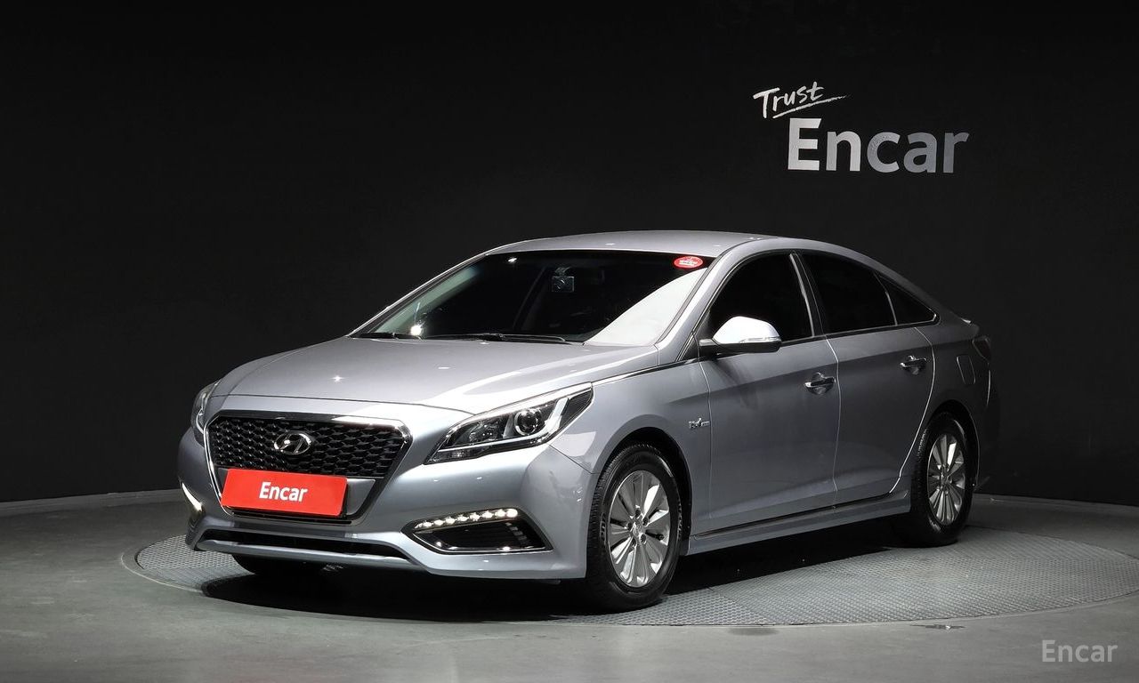 Hyundai LF Sonata hybrid