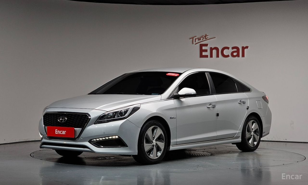 Hyundai LF Sonata hybrid