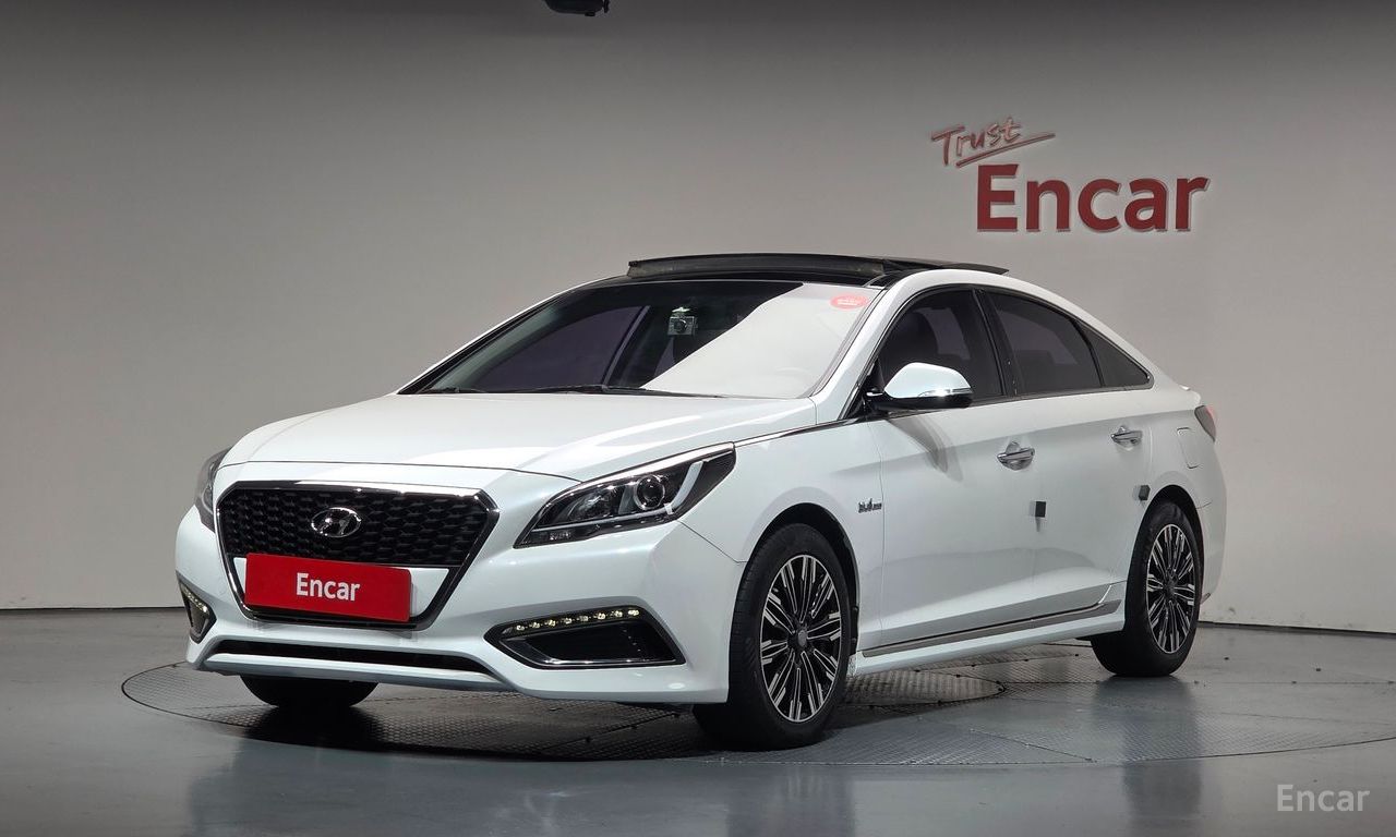 Hyundai LF Sonata hybrid
