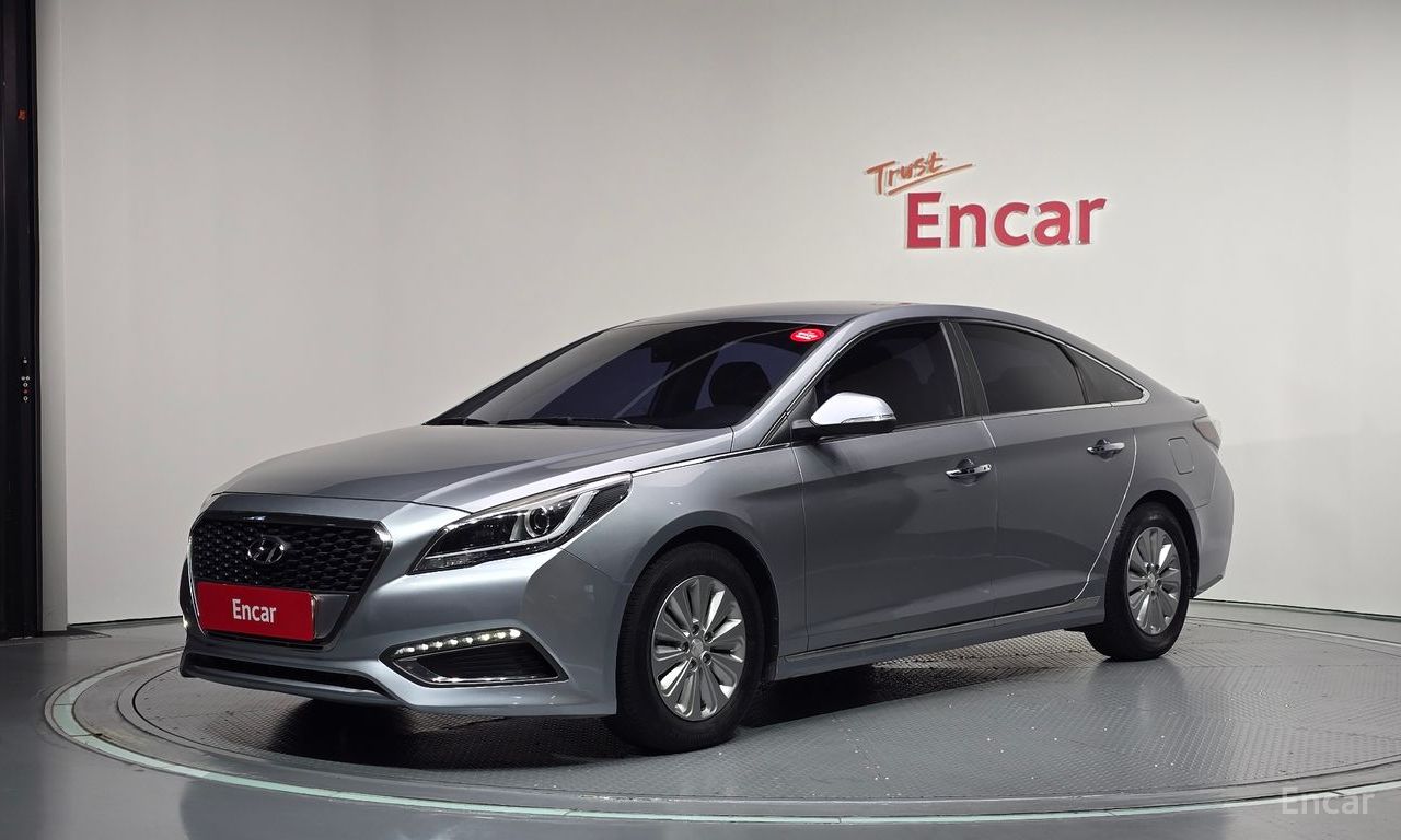 Hyundai LF Sonata hybrid