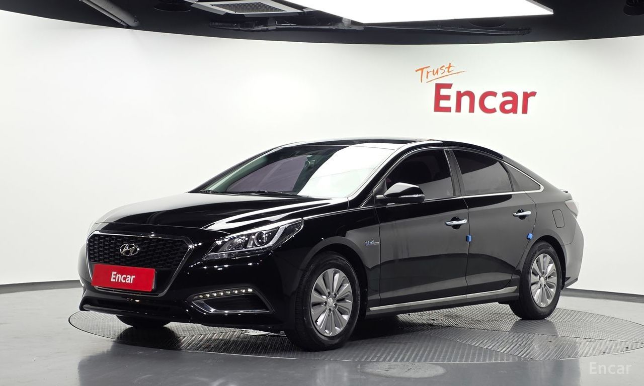 Hyundai LF Sonata hybrid