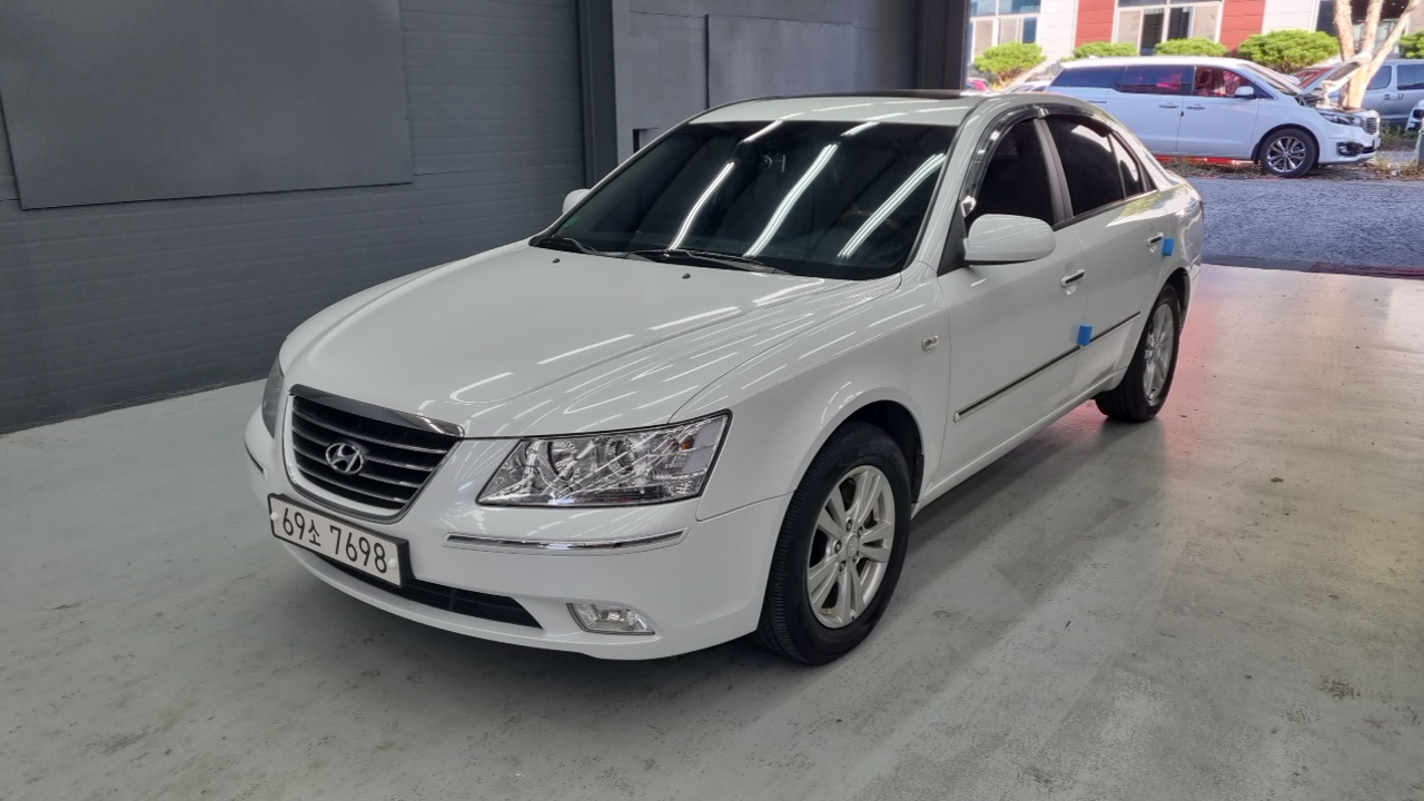 Hyundai NF Sonata