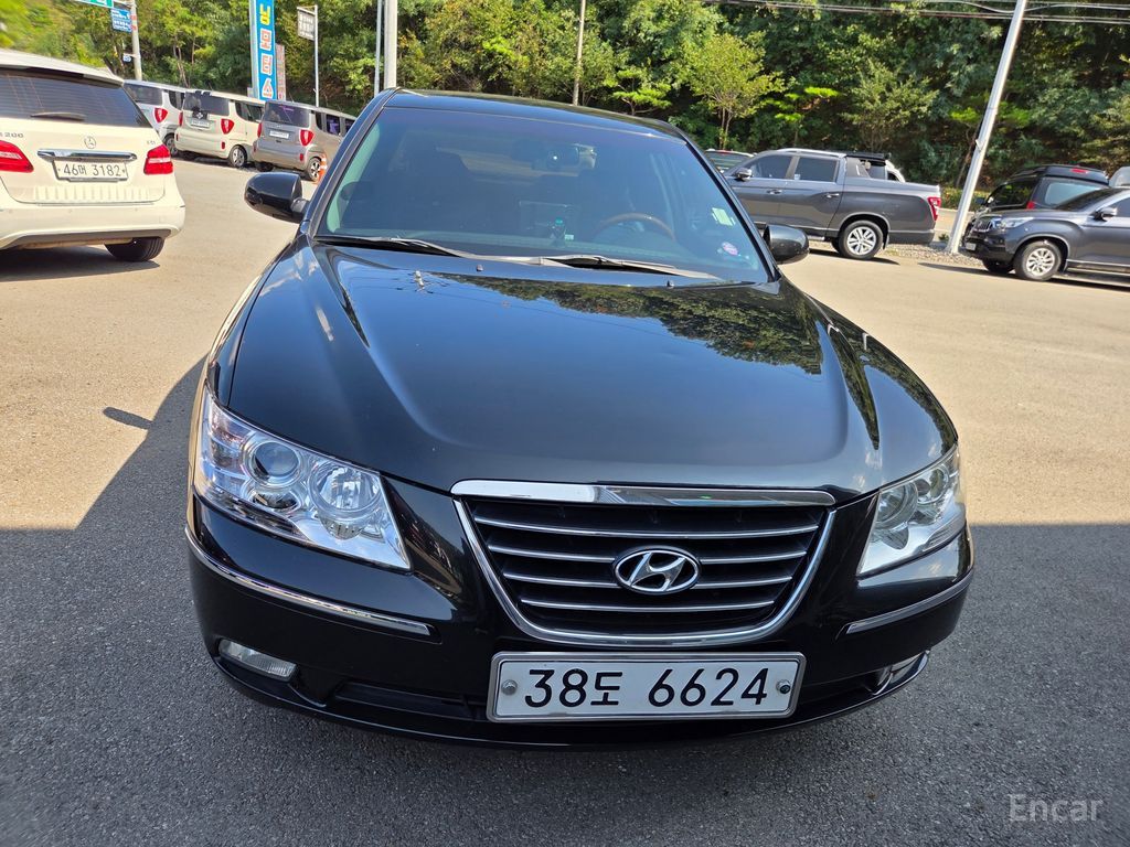 Hyundai NF Sonata
