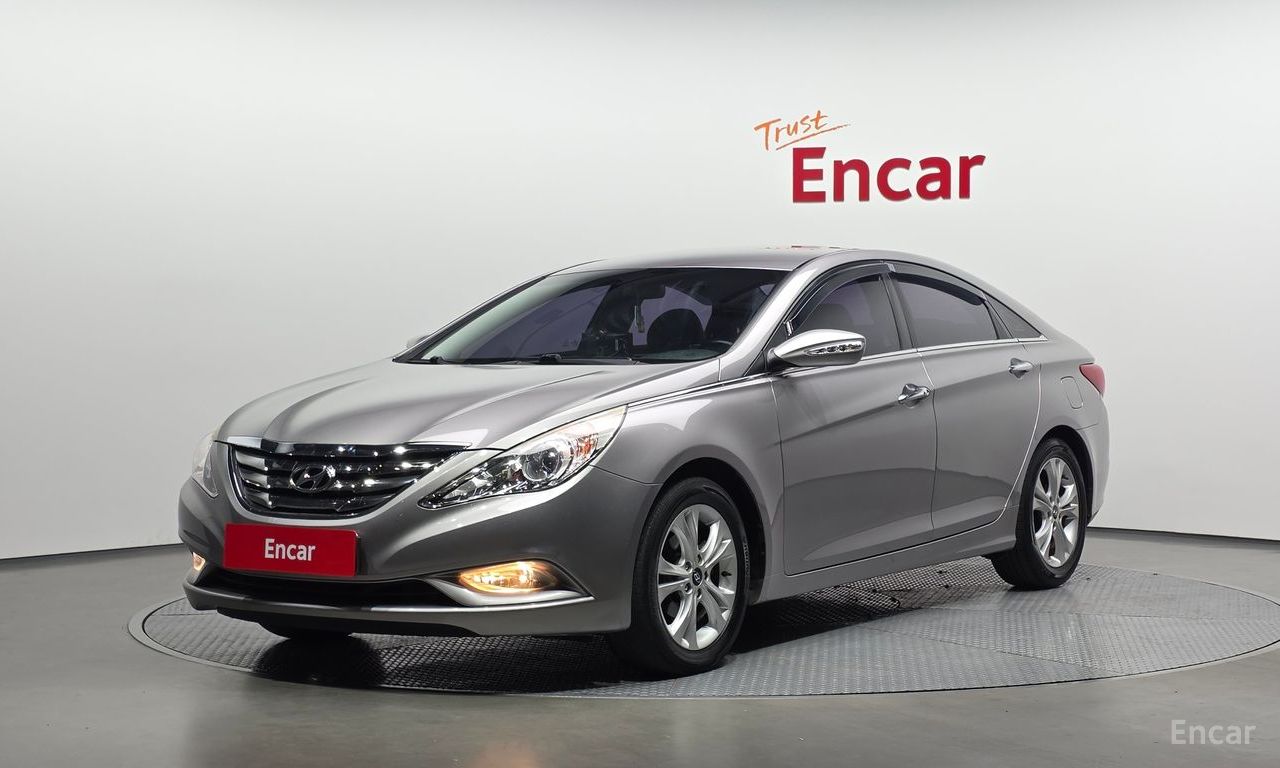 Hyundai YF Sonata