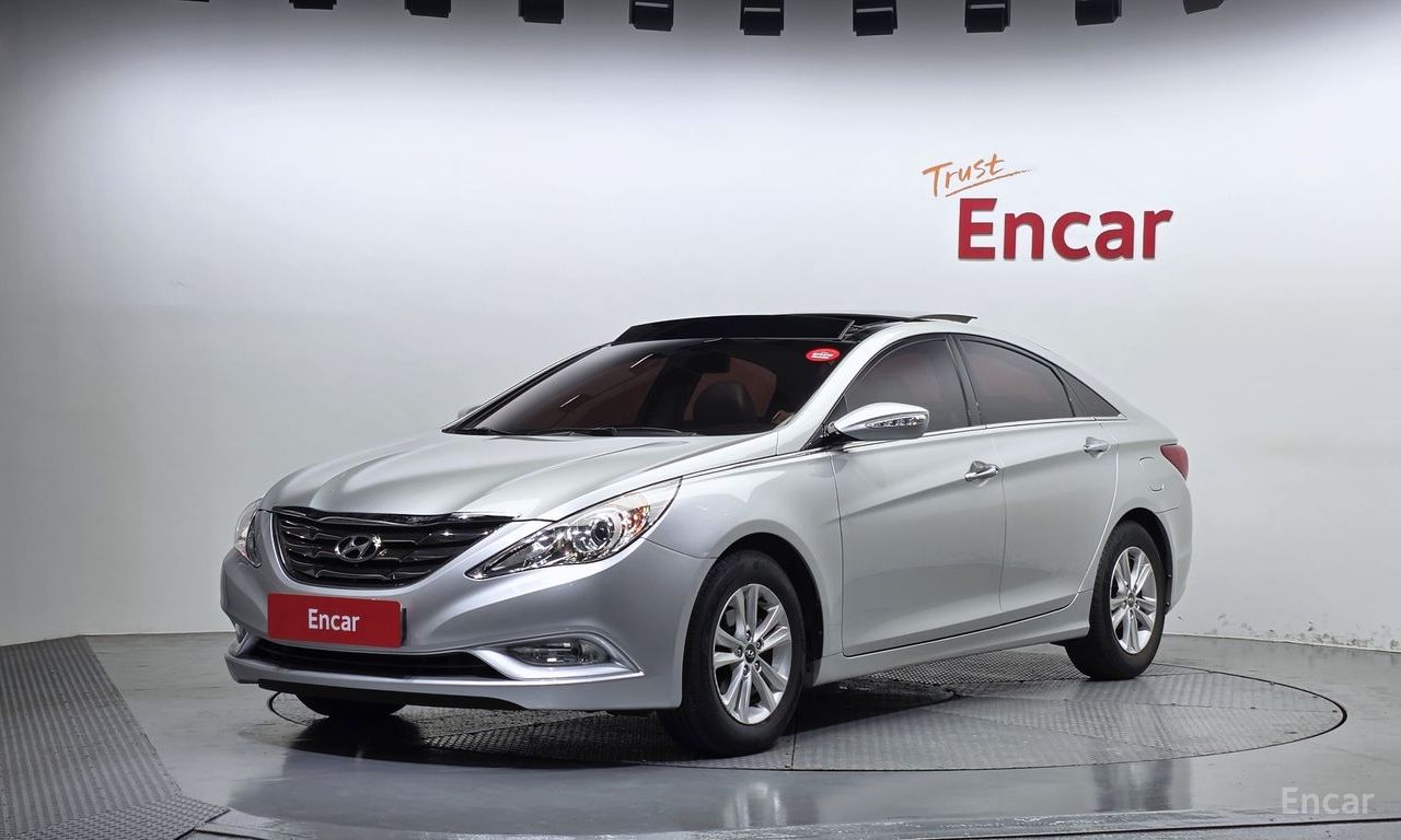 Hyundai YF Sonata