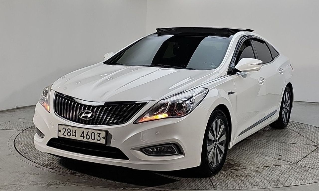 Hyundai Grandeur HG hybrid