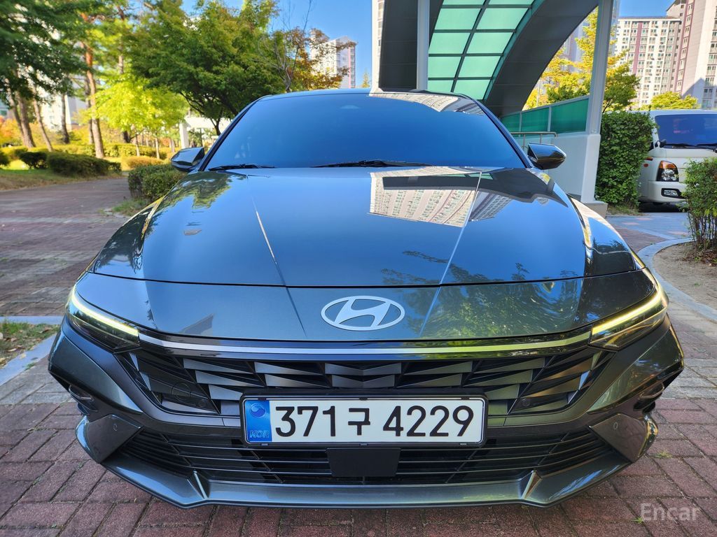 Hyundai Avante hybrid