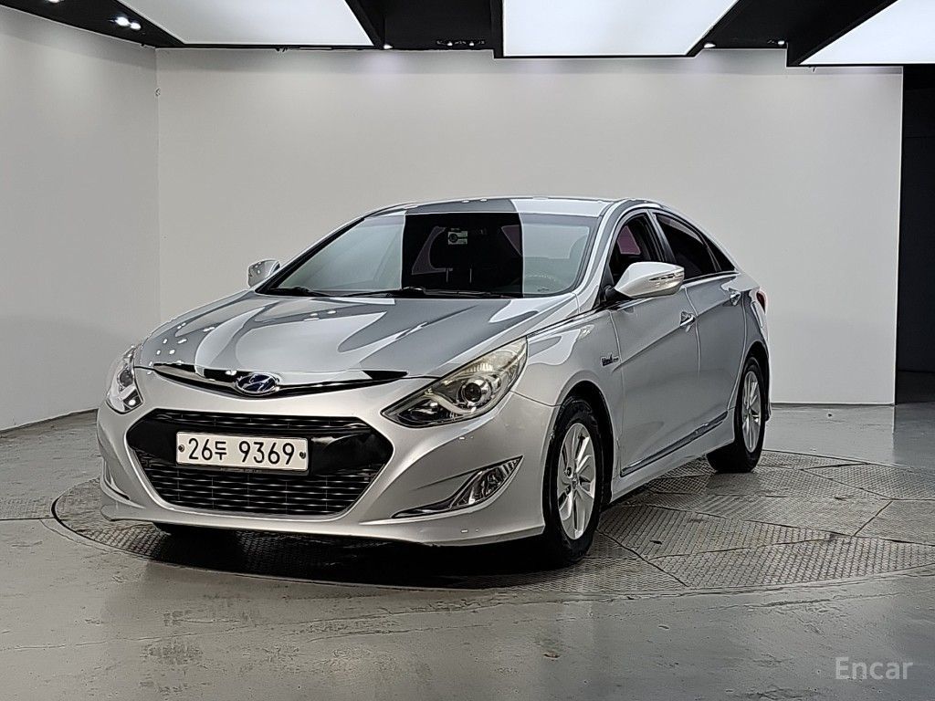 Hyundai Sonata hybrid