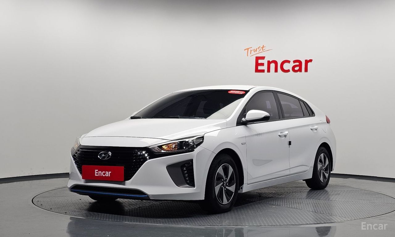 Hyundai IONIQ hybrid