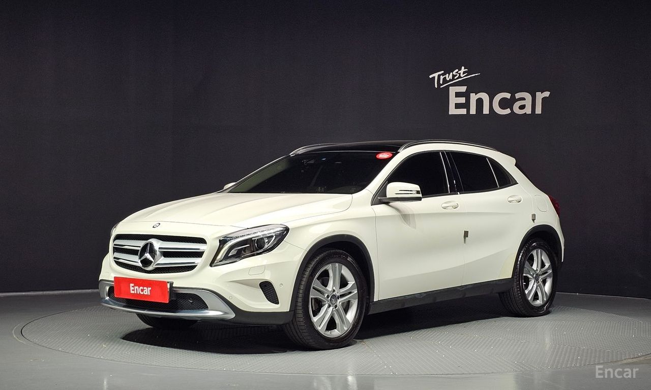 Mercedes-Benz GLA-Class X156