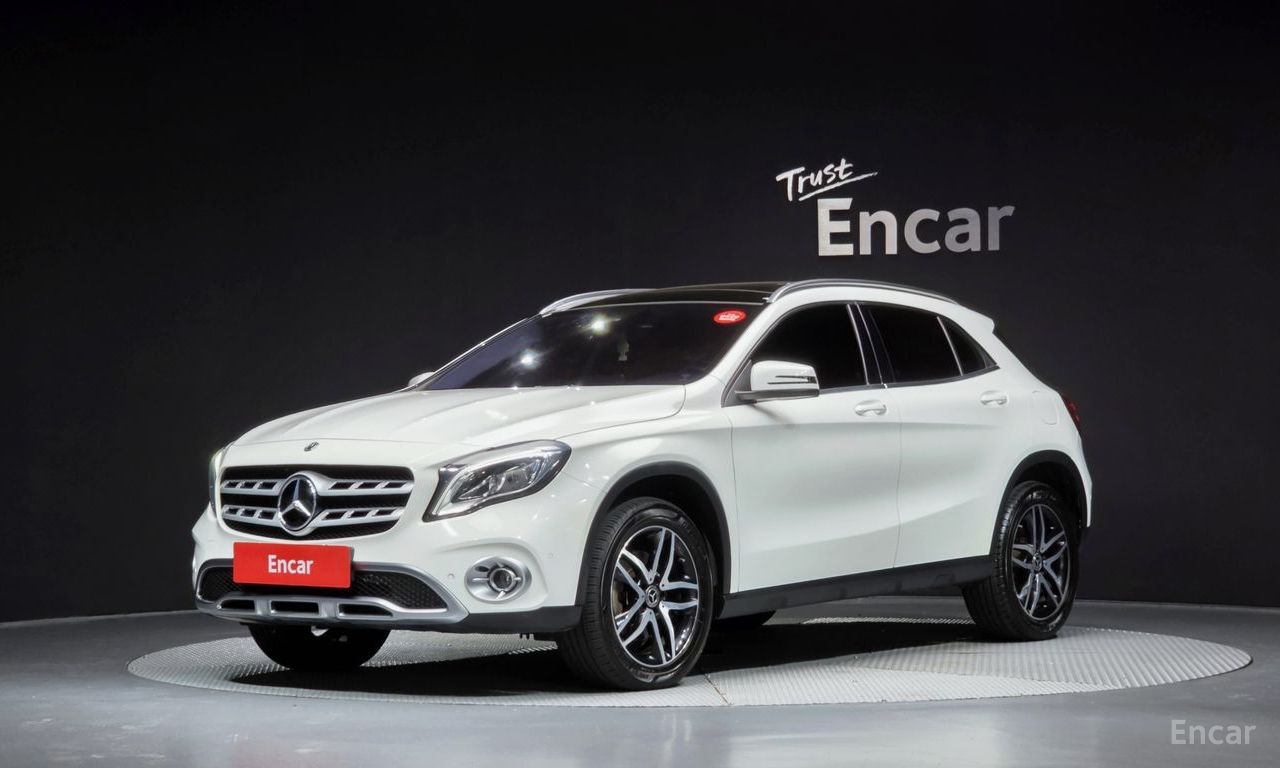 Mercedes-Benz GLA-Class X156